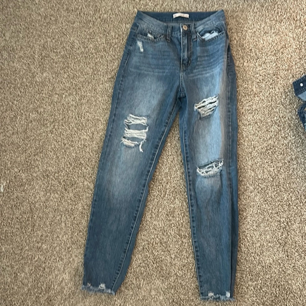 Kohls Mom Jeans high rise 3/26 w